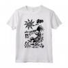 Native America Kokopelli con sole e nuvole - Maglietta Cultura Nativi Americani - Design Unico Disegnato a Mano