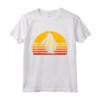 Regalo Vintage del Pinguino del Tramonto - Maglietta Design Retrò - Ideale per Compleanni e Natale