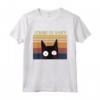 Lesbians Eat What? LGBTQ Humor Cat Lover Joke Novelty Maglietta - Fun Conversation Starter