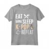 K-Pop T-shirt coreana dito cuore grafica per gli amanti Kpop - Mangia sonno K-pop Repeat - T-shirt da donna, uomo, ragazze, ragazzi