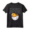 Modalità Vacanza Gudetama Maglietta - Licenza Ufficiale HapTiger Apparel per Appassionati di Gudetama