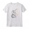HapTiger Dumbo Over The Shoulder Pose Pastel Maglietta - Officially Licensed Vintage Dumbo Shirts for Men, Women, Boys, and Girls