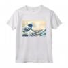 Great Wave off Kanagawa Katsushika Hokusai Surfing Ocean Maglietta - Capolavoro Giapponese per Appassionati d'Arte - Acquista Online