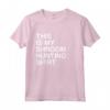 Funny Mushroom Maglietta - Shroom Hunting Shirt for Men and Women - Into the Woods We Go for Some Magic Below