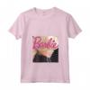 Logo Classico Barbie Maglietta con Collo a V - Design Ufficiale Amazon - Ideale per Collezionisti e Regali