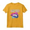 I Kiss Boys And Girls - Bisex Orgoglio Bisessuale LGBTQ+ Maglietta - Abbigliamento per Marcia dell'Orgoglio Arcobaleno