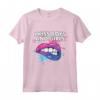 I Kiss Boys And Girls - Bisex Orgoglio Bisessuale LGBTQ+ Maglietta - Abbigliamento per Marcia dell'Orgoglio Arcobaleno