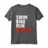 Divertente Nuotata Bici Corsa Triathlon - Maglietta Triatleta Regalo per gli Appassionati di Sport - Ideale per Natale e Compleanni