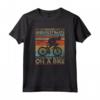 Never Underestimate an Old Man On a Bike Cycling | Cyclist Maglietta - Gift for Cycling Dad or Grandpa, Bike Lovers