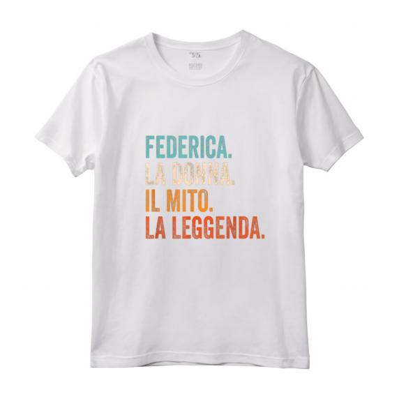 Federica La Donna Il Mito La Leggenda - Maglietta Personalizzata con Nome Federica - Design Vintage Retro