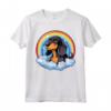Simpatico Cucciolo di Cane Nero e Marrone Chiaro Coonhound Rainbow Cloud Kawaii Maglietta - Regalo per Amanti dei Cani - Felicità tra le Nuvole