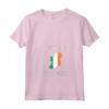 Donna Bandiera dell'Irlanda in Difficoltà Newbridge Pride Maglietta con Collo a V - Design Unico per Cittadini di Newbridge e Amanti dell'Irlanda