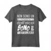 Non Sono un Dipendente dall'Alcol - Sono il Titolare - Maglietta Divertente per Compleanni e Festività - Idee Regalo Originali