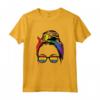 Gay Mom Messy Hair Bun LGBTQ Rainbow Pride Women Lesbian Maglietta - Love Wins T-Shirt for Equality Protest and Support