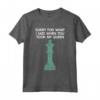 Funny Chess Player Game Tshirt For Men - Queen Saying Gift Maglietta - Unique Chess Lover Apparel for Adults and Teens