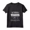 Donna Il mio Merchandiser preferito mi chiama nonno - Maglietta con Collo a V per il Nonno di Merchandiser - Idea Regalo Divertente
