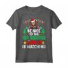 Be Nice to the Visual Merchandiser Santa Christmas Maglietta - Fun Xmas Theme Design - Perfect Gift Idea for Partner, Dad, Mom, Wife, or Husband