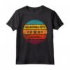 Oklahoma City Holiday Trip Vacation Hometown TShirt - Souvenir Retro per Uomini, Donne, Ragazzi e Ragazze - Ideale come Regalo di Natale o Compleanno