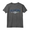 Oklahoma - Collegiato Classico / Varsity Style Accogliente T-shirt - Ideale Regalo per Gli Amanti dello Sport Universitario dell'Oklahoma