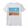 Girafe in Serengeti - Luna Nascente Maglietta per gli Amanti della Natura e dell'Avventura - Acquista T-shirt con Giraffe Online