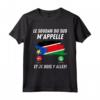 Bandiera del Sud Sudan Appelle et Je Dois Partir - Maglietta Calcio e Viaggio del Sudan del Sud - Idee Regalo e Cadeau Humour