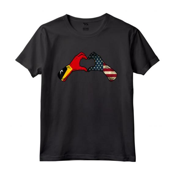 Timor Est, bandiera americana degli Stati Uniti d'America, cuore timorese Maglietta - Heritage Design - Ideale per Latin Pride e Orgoglio Americano